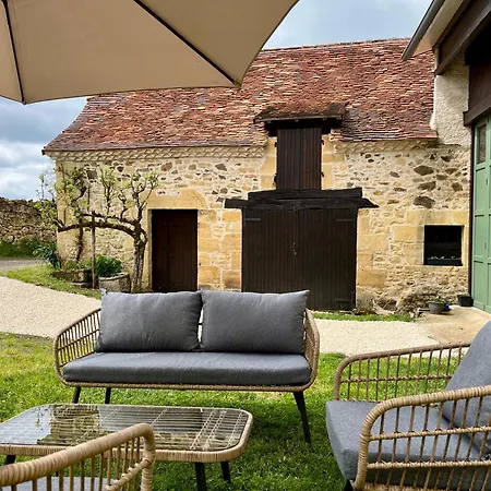 Le Charme Du Perigord - & Table D'hotes Bed & Breakfast
