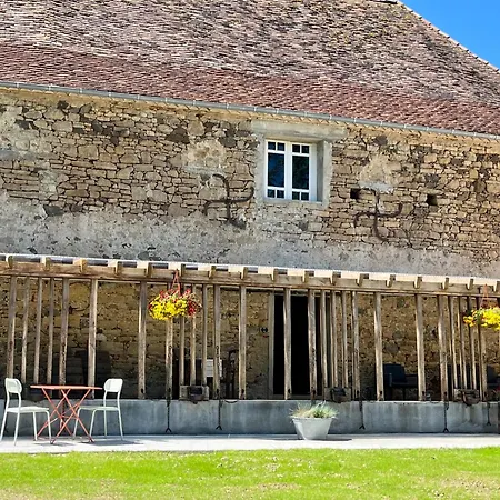 לינה וארוחת בוקר Le Charme Du Perigord - & Table D'hotes 3*