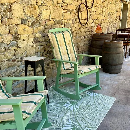 Bed & Breakfast Le Charme Du Perigord - & Table D'hotes 3*