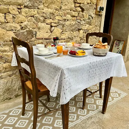 Nocleg ze śniadaniem Le Charme Du Perigord - & Table D'hotes Saint-Sulpice-d'Excideuil