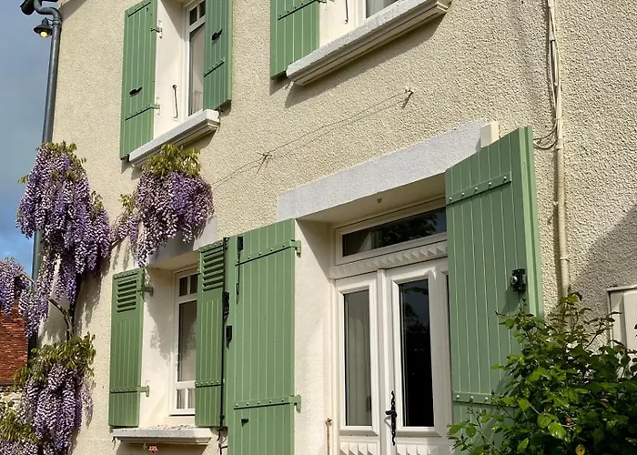 Le Charme Du Perigord - & Table D'hotes 3*