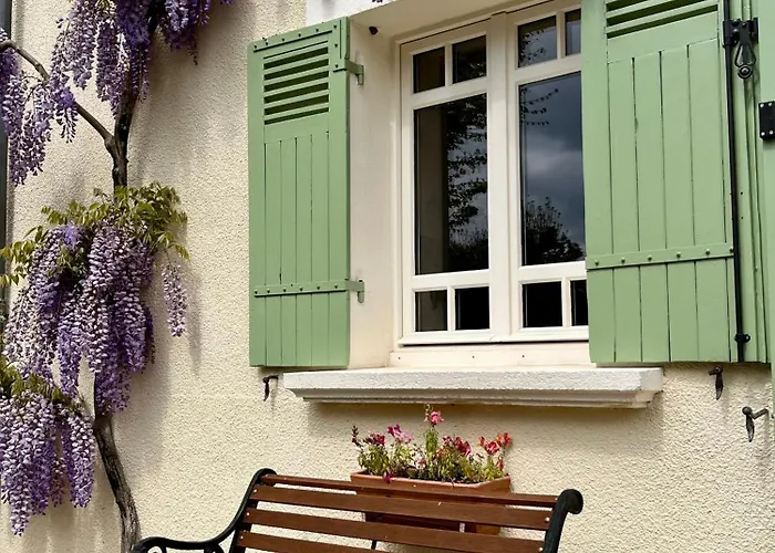 Le Charme Du Perigord - & Table D'hotes Bed & Breakfast