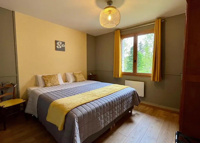 Bed & Breakfast Le Charme Du Perigord - & Table D'hotes Saint-Sulpice-d'Excideuil