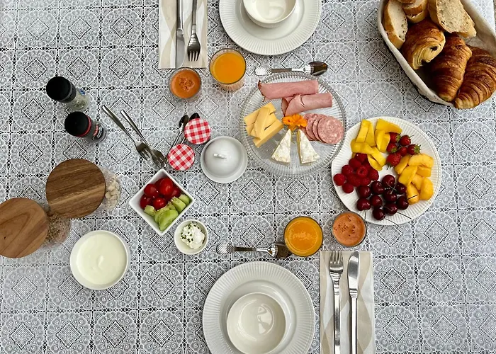 Le Charme Du Perigord - & Table D'hotes 3*